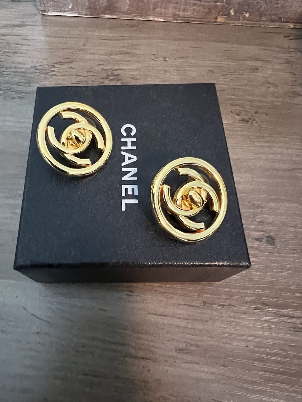 Vintage Chanel 97P Gold Tone Oversized CC Logo Clip Earrings Made in France